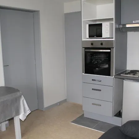 T2 Avec Terrasse A 100m Des Thermes, Wi-fi, Proche Centre De - Fr-1-541-23