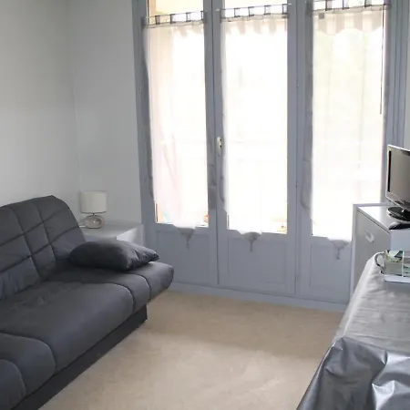 T2 Avec Terrasse A 100m Des Thermes, Wi-fi, Proche Centre De - Fr-1-541-23 Apartament *